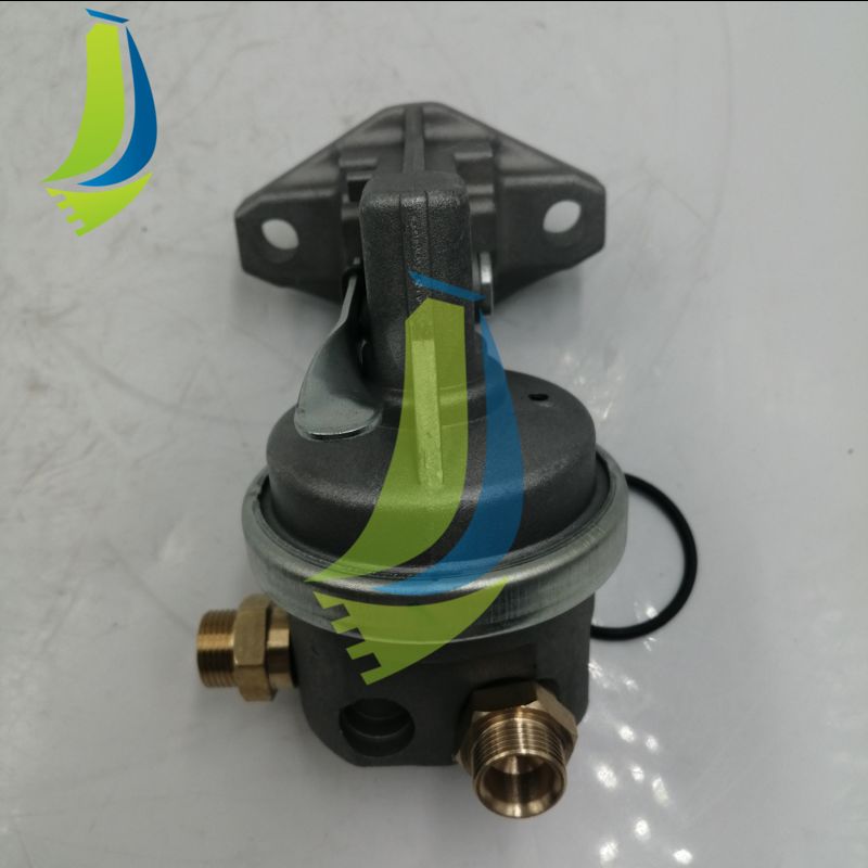 Excavator parts Fuel Pump RE66153